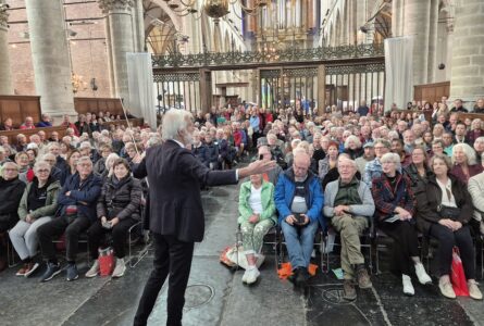 Ruim 2.500 bezoekers op Vitaliteitsmarkt XXL in Grote Kerk Alkmaar
